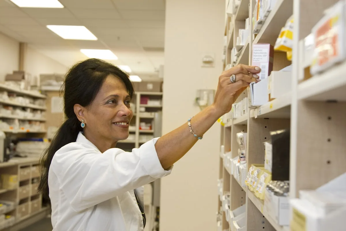 Collyres et médicaments pouvant modifier la pupille